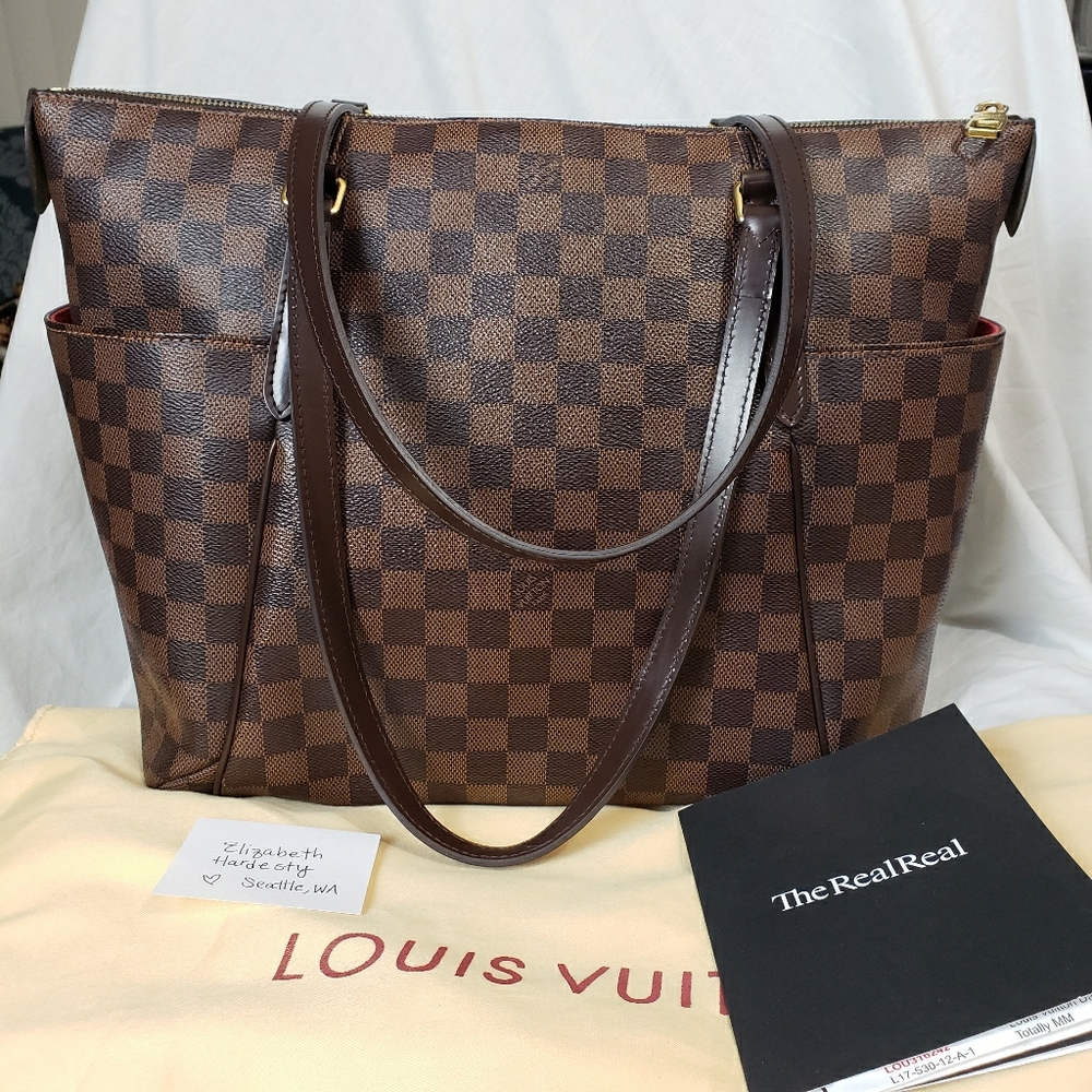 Sold! LOUIS VUITTON TOTALLY MM DE